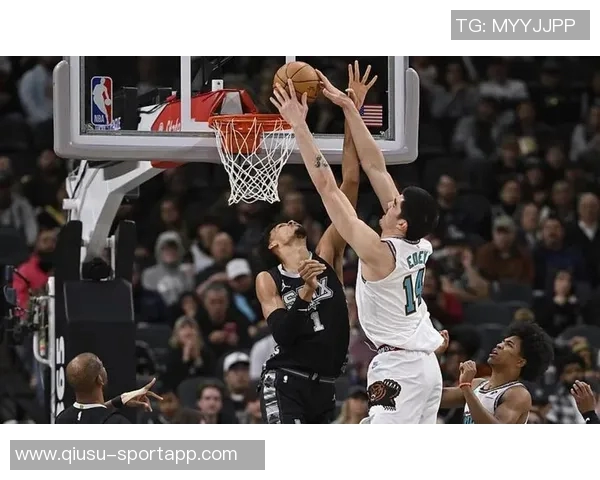 灰熊篮板优势明显却频频失手惨遭马刺逆转失利 灰熊篮板优势明显却频频失手惨遭马刺逆转失利