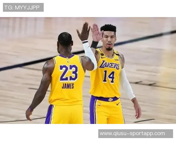 三冠王丹尼格林宣布退役回顾三队三冠的辉煌历程