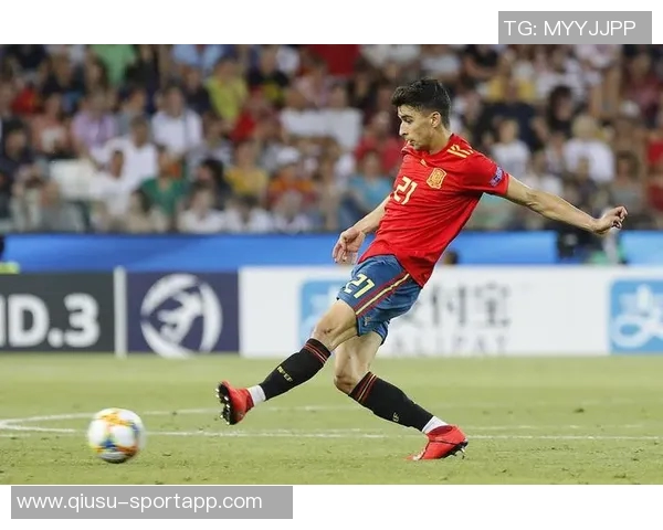 卡尔谈U21国家队征召感受表示将在拜仁全力以赴展现自我