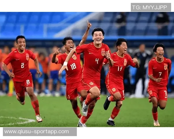 国少门将秦子牛谈零失球背后的团队努力与比赛压力对比