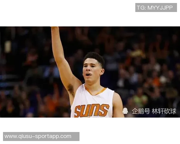 布克称赞布伦森为联盟最难防守球员之一灵活性与得分能力兼具