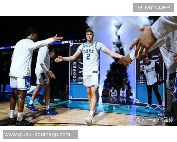 弗拉格转型小前锋表现出色场均数据全面超越控卫角色