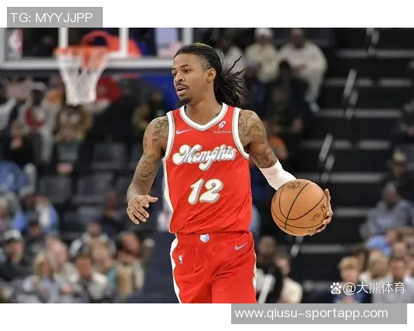 米切尔孤掌难鸣26投12中难救主空砍33分5篮板5助攻表现令人惋惜